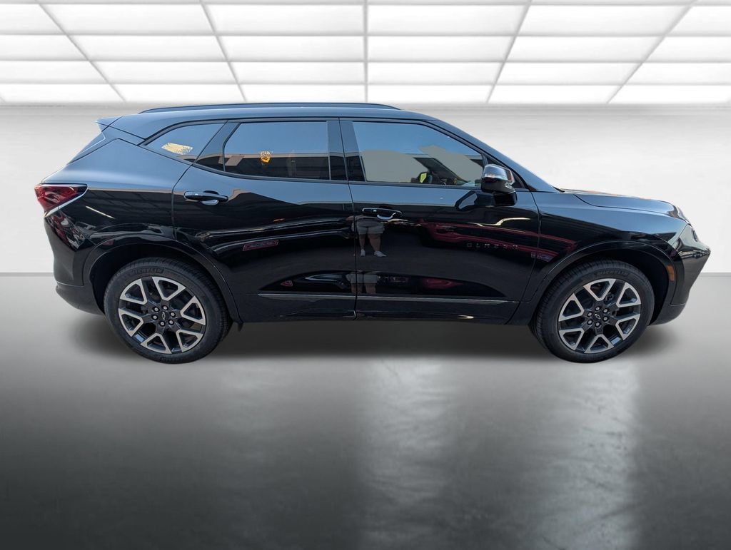 New 2026 Chevrolet Blazer RS w/ Driver Confidence II Package AWD/4WD image 34