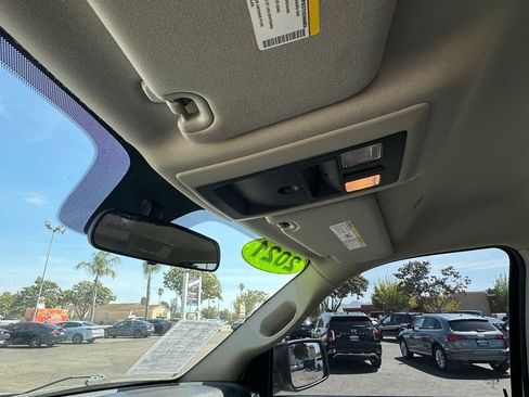 Used 2021 RAM 1500 Classic SLT image 31