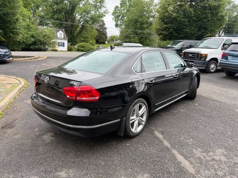 Used 2013 Volkswagen Passat TDI SE FWD image 7