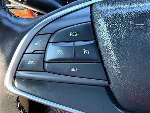 Used 2018 Cadillac XT5 Luxury w/ Driver Awareness Package image 20