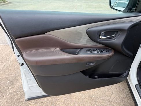 Used 2016 Nissan Murano SL w/ SL Technology Package FWD image 13