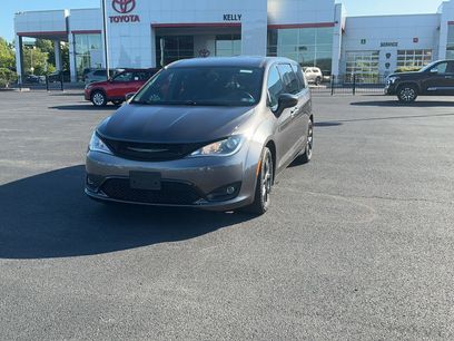 Used 2020 Chrysler Pacifica Touring w/ S Appearance Package