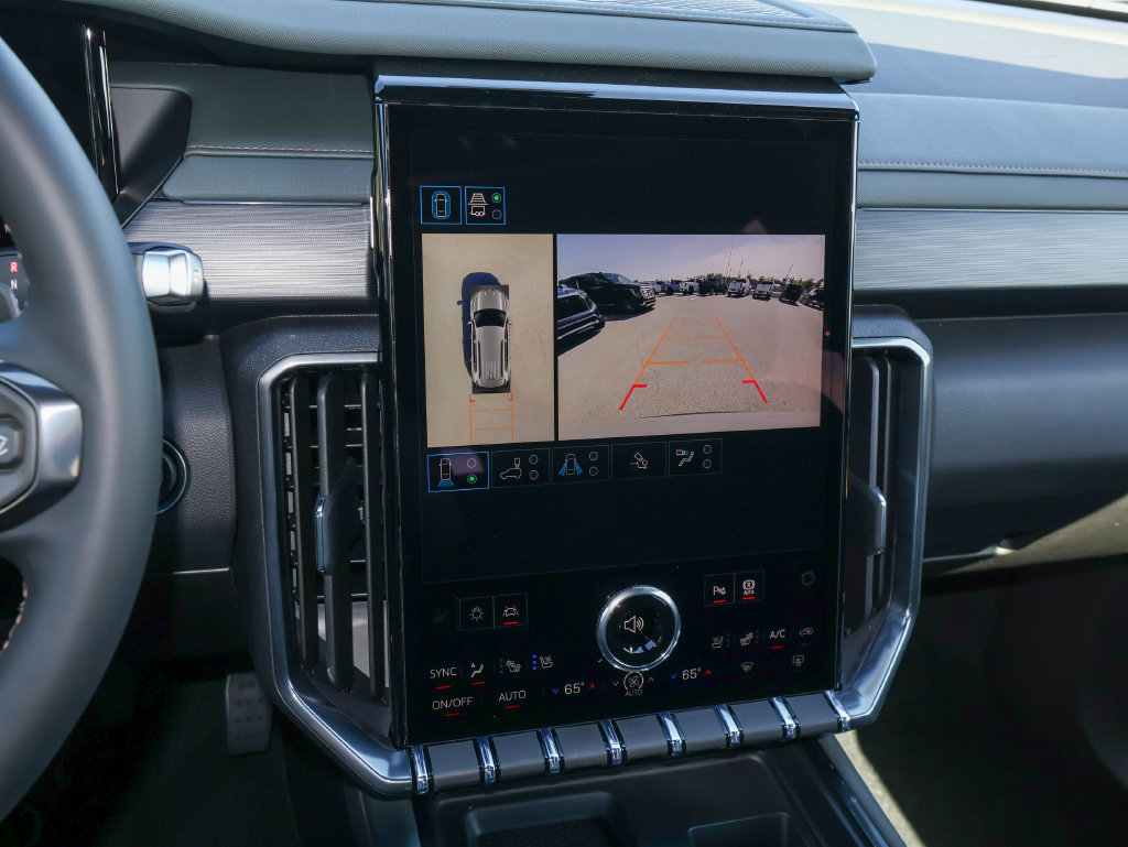 New 2027 GMC Acadia AT4 w/ Luxury Package AWD/4WD image 19
