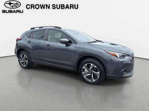 Used 2024 Subaru Crosstrek 2.0i Premium AWD/4WD image 2