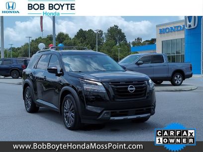 Used 2024 Nissan Pathfinder SL w/ SL Premium Package