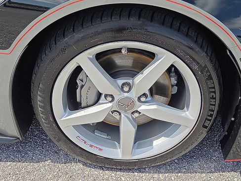 Used 2015 Chevrolet Corvette Stingray Coupe w/ 2LT Preferred Equipment Group RWD image 7
