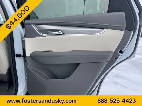 Used 2025 Cadillac XT5 Premium Luxury image 24