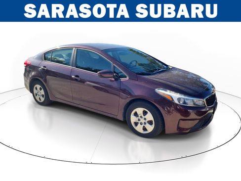 Used 2018 Kia Forte LX FWD image 1