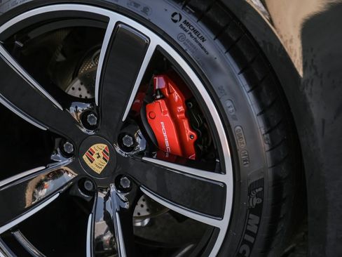 Used 2019 Porsche 718 Cayman S RWD image 44
