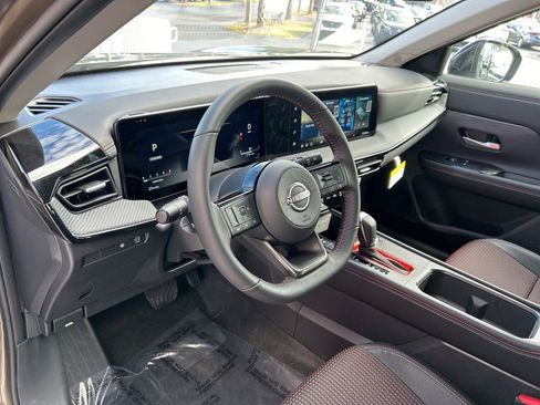 New 2026 Nissan Kicks SR image 18