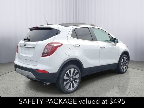 Used 2022 Buick Encore Preferred w/ Safety Package image 3