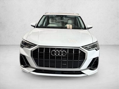 Used 2025 Audi Q3 2.0T Premium w/ Convenience Package AWD/4WD image 2