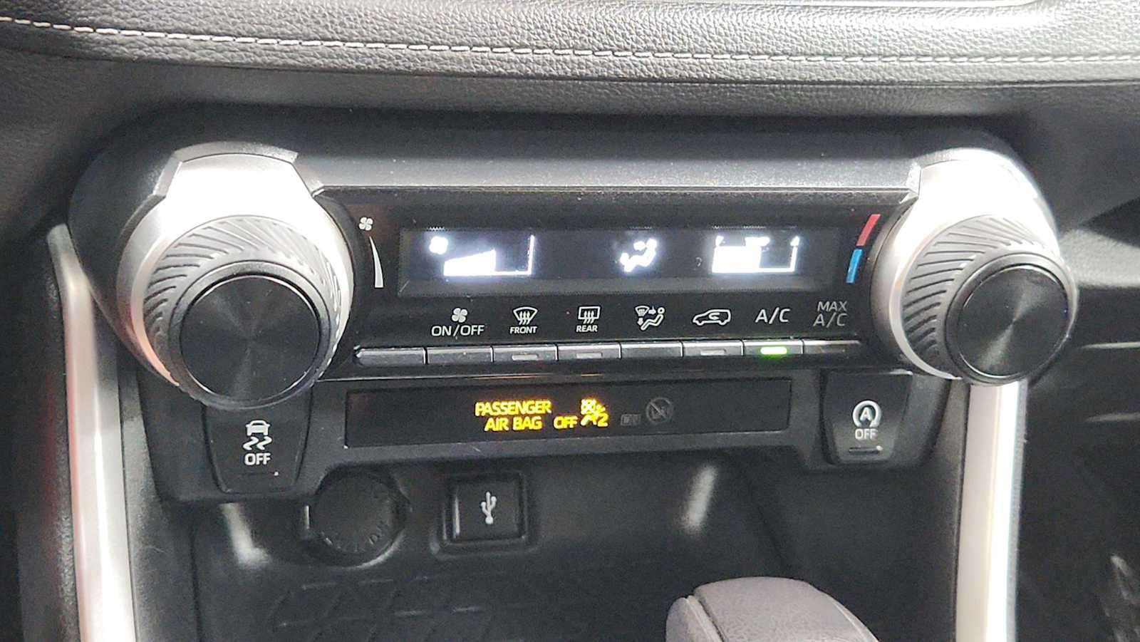 Certified 2020 Toyota RAV4 LE w/ All Weather Liner Package AWD/4WD image 21
