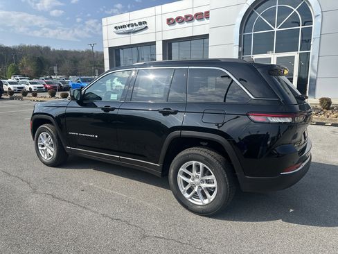 New 2026 Jeep Grand Cherokee Laredo X AWD/4WD image 10