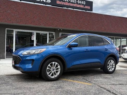 Used 2020 Ford Escape SE AWD/4WD image 1