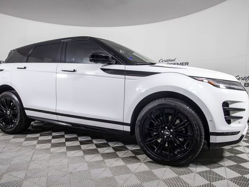 Used 2025 Land Rover Range Rover Evoque Dynamic SE AWD/4WD image 2