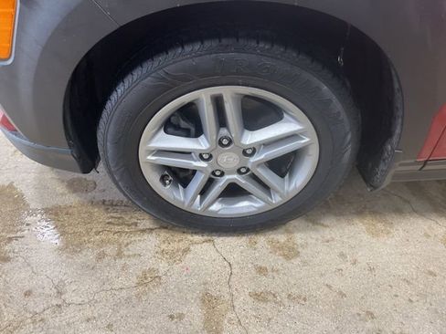 Used 2019 Hyundai Kona SE image 35