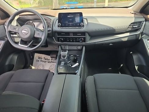 Used 2023 Nissan Rogue S FWD image 2