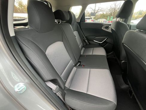 Used 2025 Kia Soul LX w/ LX Technology Package image 34