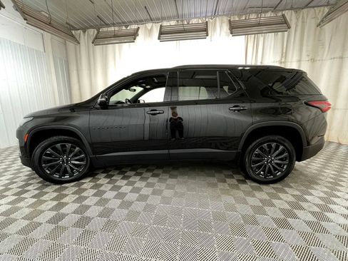 Used 2023 Chevrolet Traverse RS AWD/4WD image 18