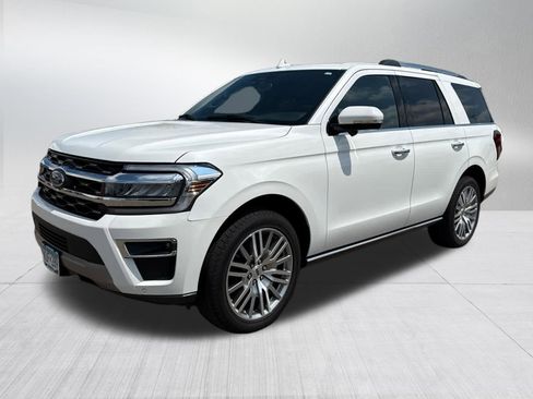 Used 2023 Ford Expedition Limited AWD/4WD image 3