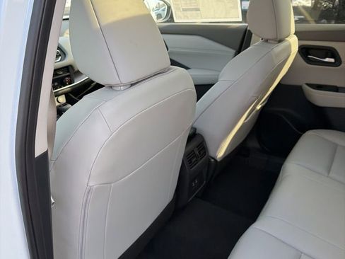 New 2026 Nissan Rogue SV AWD/4WD image 22