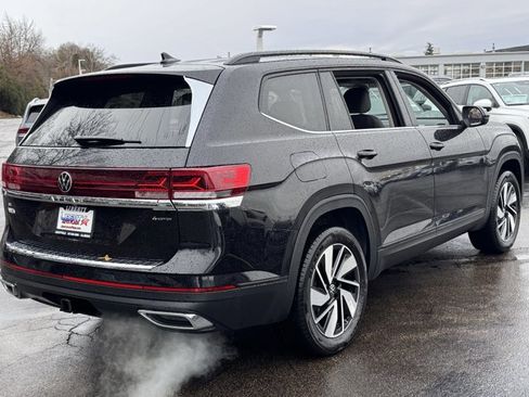 New 2026 Volkswagen Atlas SE image 9