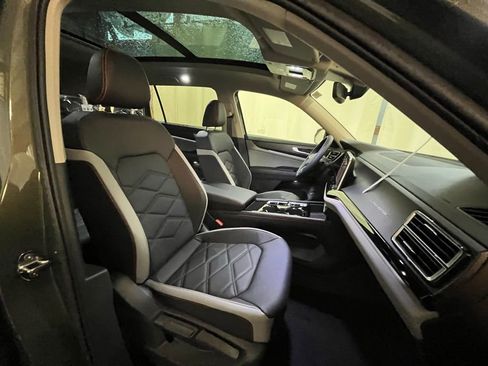 New 2026 Volkswagen Atlas Peak Edition AWD/4WD image 12