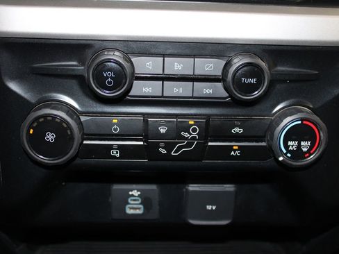 Used 2024 Ford F250 XLT image 46