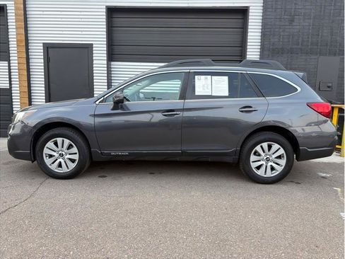 Used 2019 Subaru Outback 2.5i Premium AWD/4WD image 6