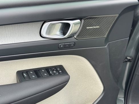 New 2026 Volvo XC40 B5 Ultra w/ Climate Package image 17