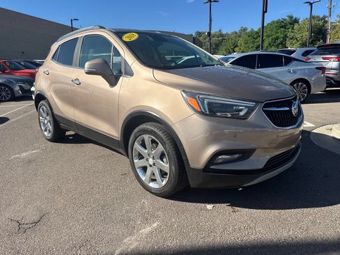 Used 2018 Buick Encore Premium w/ Experience Buick Package AWD/4WD image 12