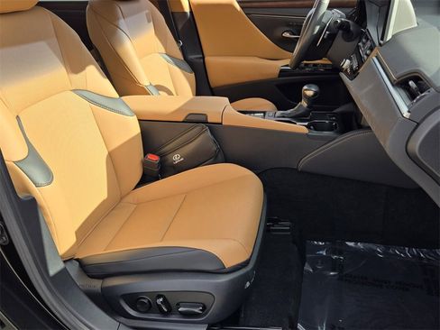 Used 2023 Lexus ES 350 w/ Premium Package image 16