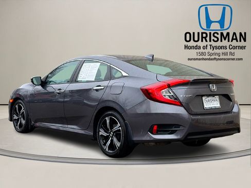 Used 2017 Honda Civic Touring image 4