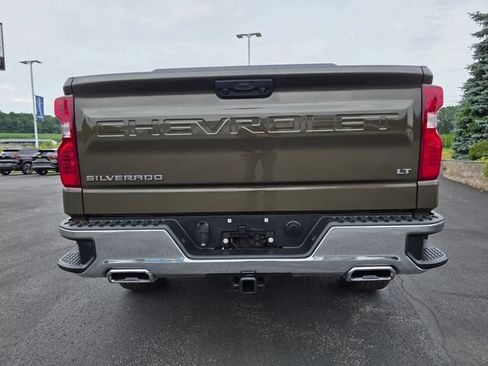 Used 2023 Chevrolet Silverado 1500 LT AWD/4WD image 3