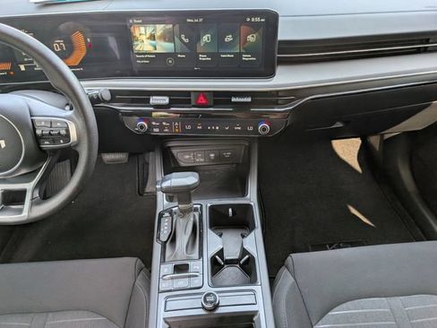 Used 2025 Kia K5 LXS FWD image 7