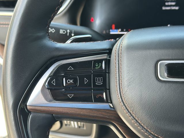 Used 2022 Jeep Grand Cherokee L Summit w/ Advanced Protech Group IV AWD/4WD image 12