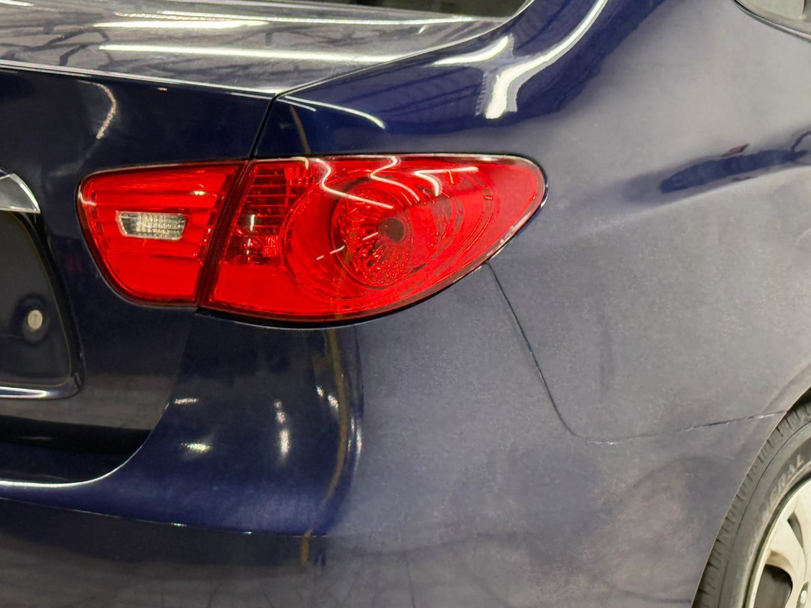 Used 2010 Hyundai Elantra GLS FWD image 10