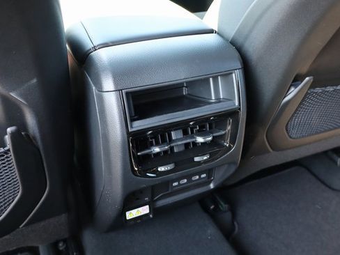 New 2026 Jeep Grand Cherokee Laredo image 37