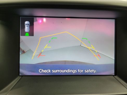 Used 2018 Nissan Pathfinder SV image 23