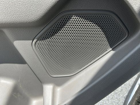 New 2025 Ford Transit 250 148 Medium Roof image 16