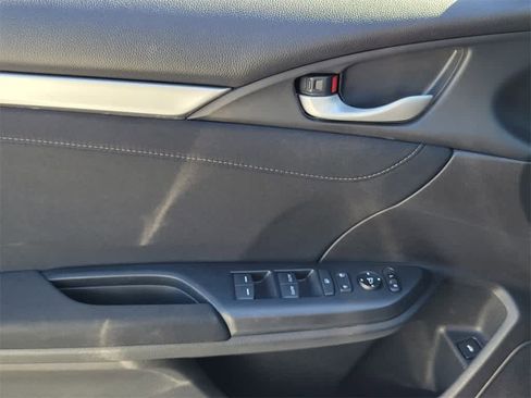 Used 2017 Honda Civic EX-T image 18