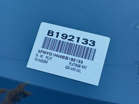 New 2025 Honda Pilot EX-L image 28