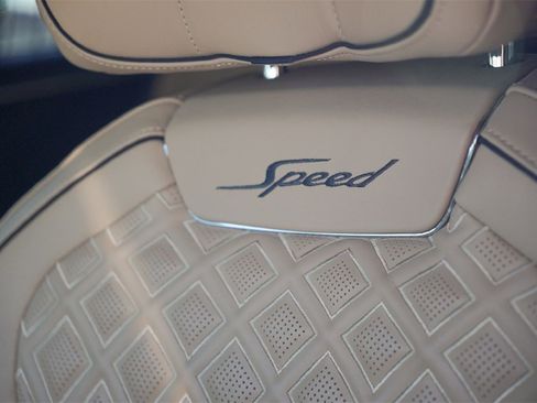 Certified 2023 Bentley Flying Spur W12 image 16