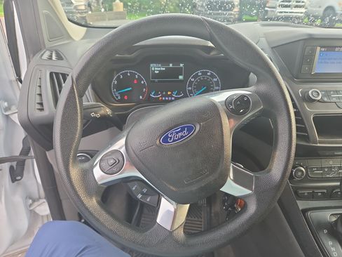 Used 2019 Ford Transit Connect XL FWD image 3