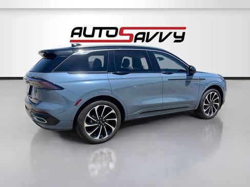 Used 2025 Lincoln Nautilus Black Label AWD/4WD image 7