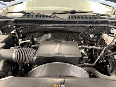 Used 2024 Chevrolet Silverado 2500 LT AWD/4WD image 47