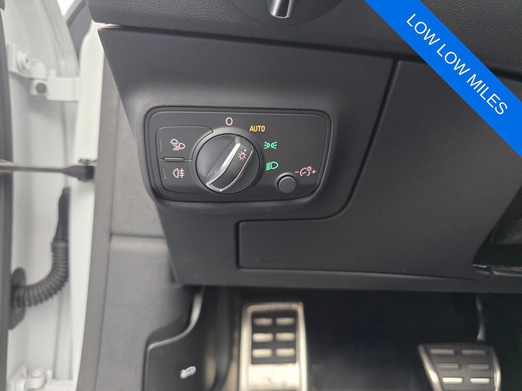 Used 2022 Audi TT 2.0T AWD/4WD image 26