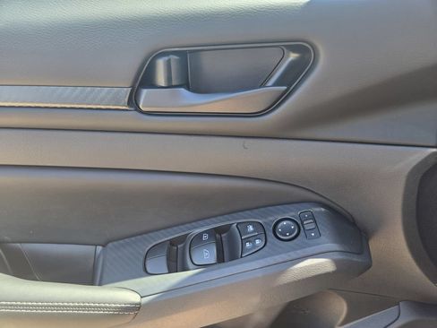 New 2026 Nissan Altima 2.5 SV w/ SV Special Edition Package FWD image 12