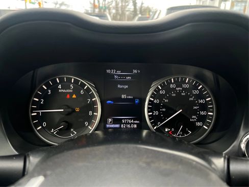 Used 2018 INFINITI Q50 Luxe w/ Essential Package (3.0T Luxe) image 19